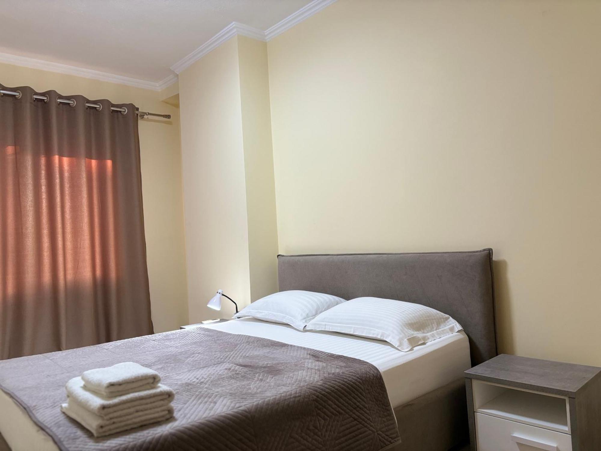 Tam 2Bdr Center Taiwan Apartment Tirana Exterior foto