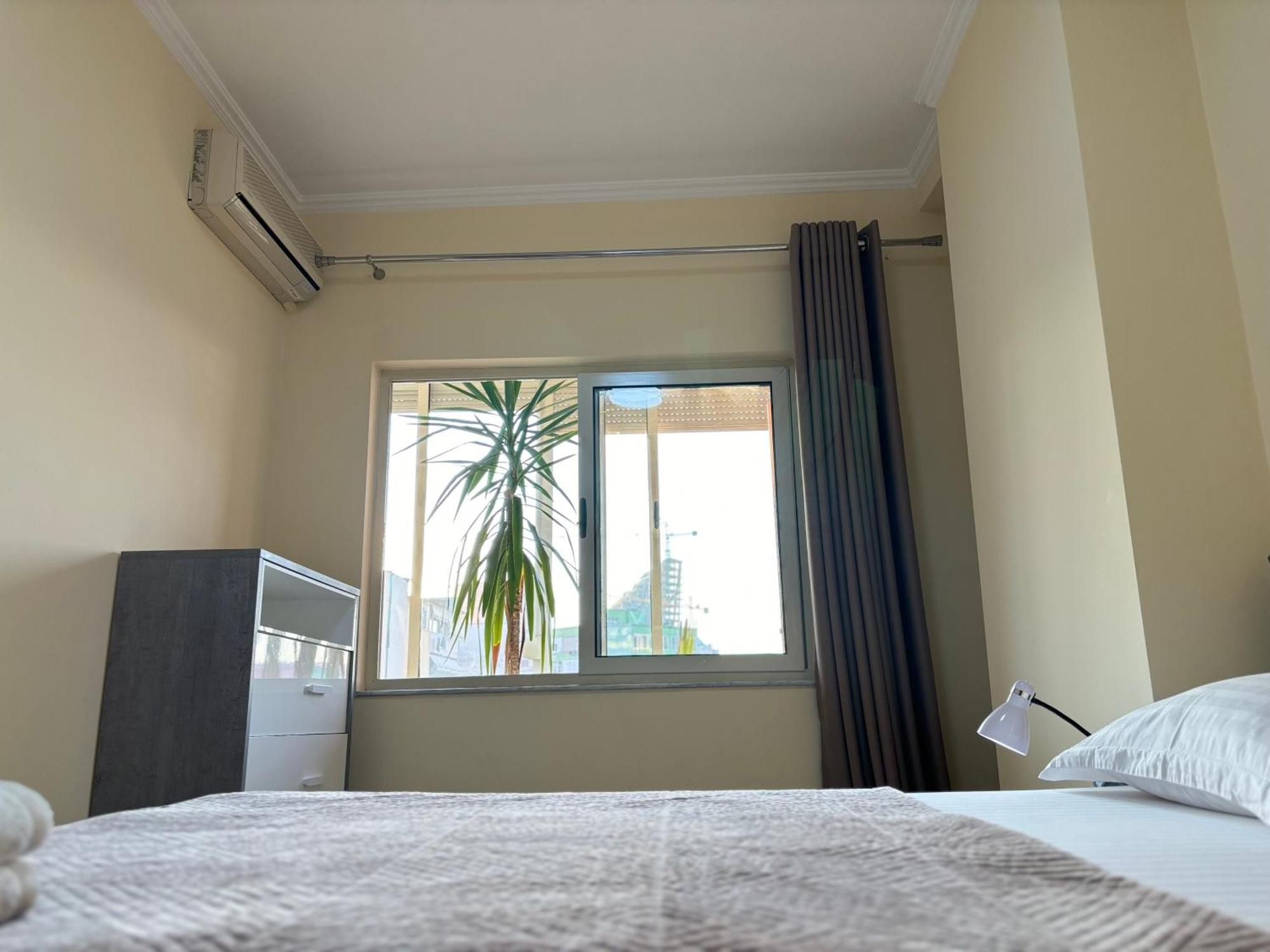 Tam 2Bdr Center Taiwan Apartment Tirana Exterior foto